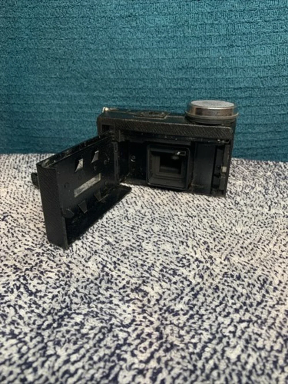 Vintage Kodak Instamatic X-45 Film Camera